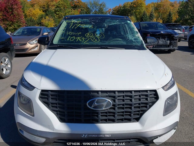 Продаж на аукціоні авто 2021 Hyundai Venue Essential Auto Ivt With Two-tone Body Colour, vin: KMHRB8A32MU109692, номер лоту: 12714336