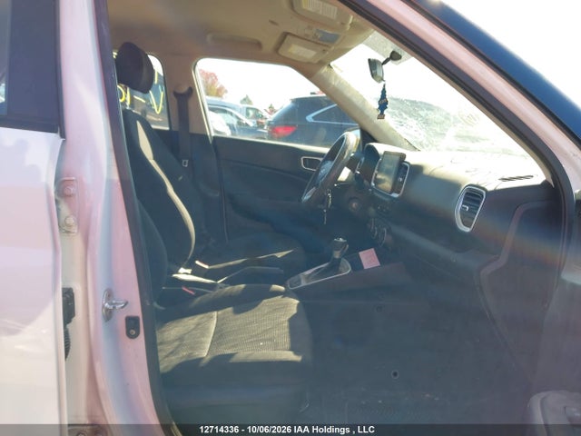 Продаж на аукціоні авто 2021 Hyundai Venue Essential Auto Ivt With Two-tone Body Colour, vin: KMHRB8A32MU109692, номер лоту: 12714336