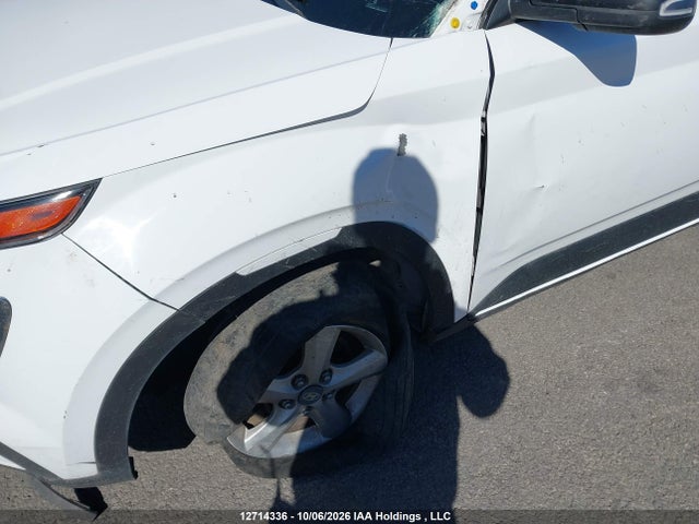 Продаж на аукціоні авто 2021 Hyundai Venue Essential Auto Ivt With Two-tone Body Colour, vin: KMHRB8A32MU109692, номер лоту: 12714336