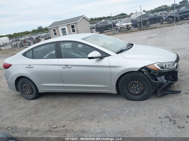 Hyundai ELANTRA SE 2017 5NPD74LF2HH144989 Image 14