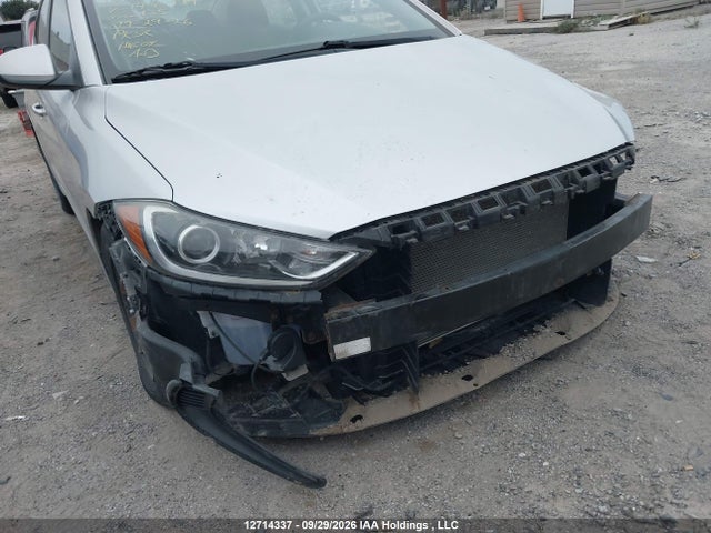 Hyundai ELANTRA SE 2017 5NPD74LF2HH144989 Image 19
