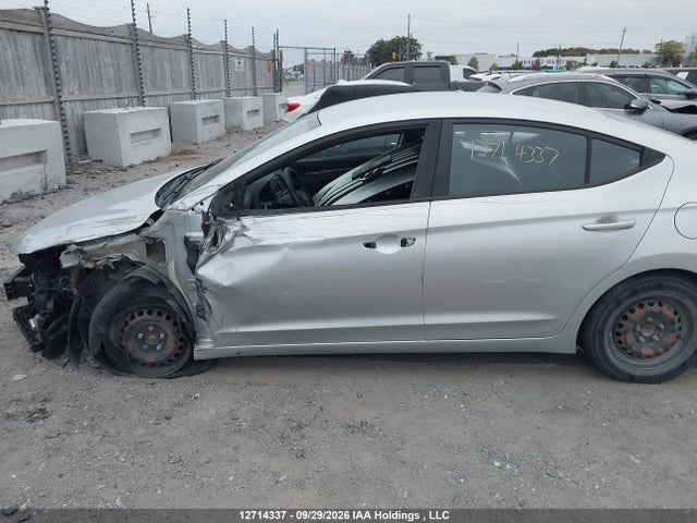 Hyundai ELANTRA SE 2017 5NPD74LF2HH144989 Image 20