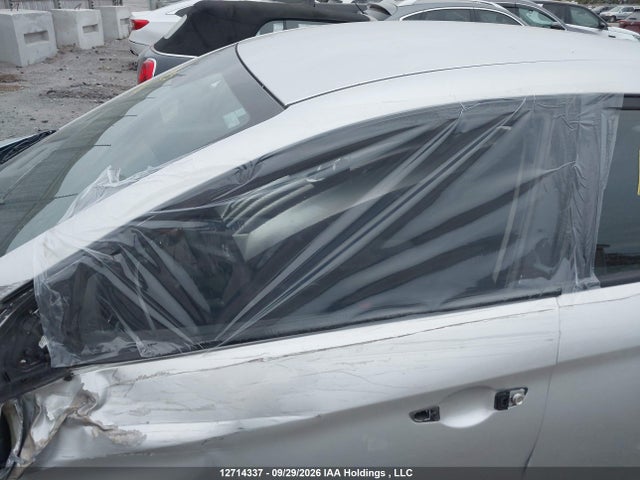 Hyundai ELANTRA SE 2017 5NPD74LF2HH144989 Image 21