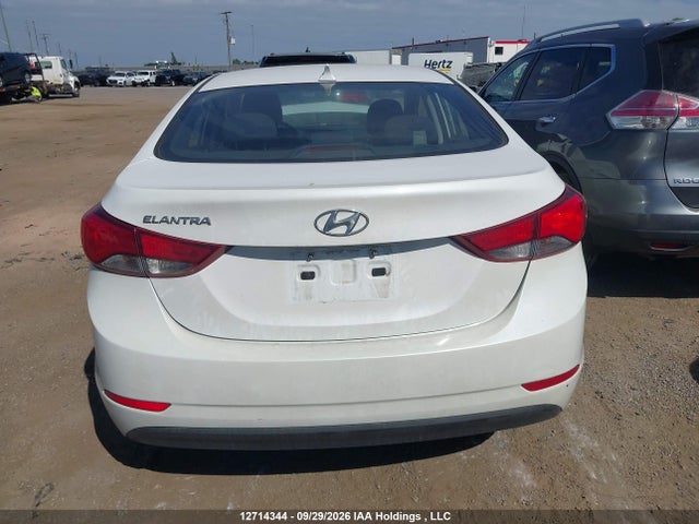 2015 Hyundai Elantra Se/sport/limited მანქანა იყიდება აუქციონზე, vin: 5NPDH4AE1FH619066, აუქციონის ნომერი: 12714344