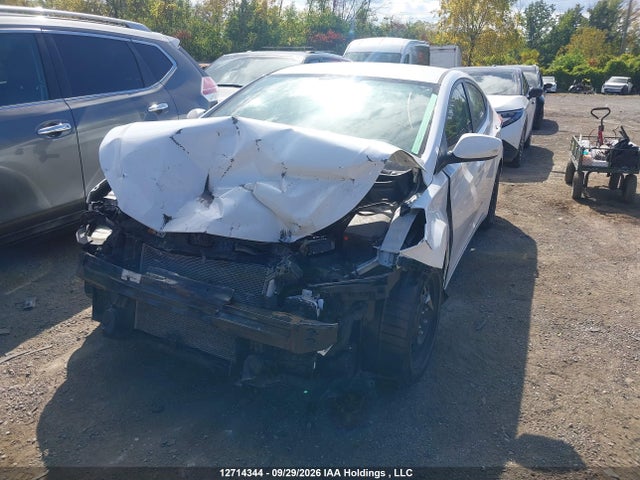 2015 Hyundai Elantra Se/sport/limited მანქანა იყიდება აუქციონზე, vin: 5NPDH4AE1FH619066, აუქციონის ნომერი: 12714344