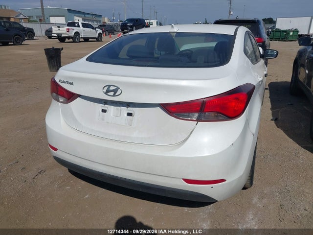 2015 Hyundai Elantra Se/sport/limited მანქანა იყიდება აუქციონზე, vin: 5NPDH4AE1FH619066, აუქციონის ნომერი: 12714344