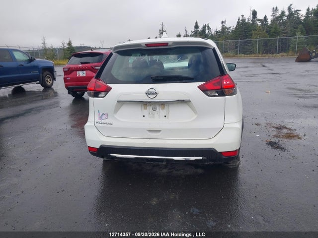 12714357 :رقم المزاد ، 5N1AT2MT6HC890778 vin ، 2017 Nissan Rogue S/sl مزاد بيع
