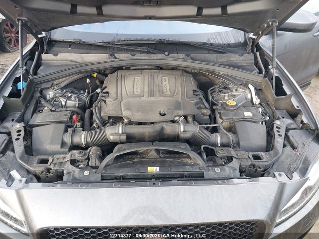 Jaguar F-Pace 2017 SADCM2BV2HA068235 Image 10