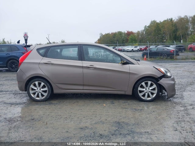 2014 Hyundai Accent Gls მანქანა იყიდება აუქციონზე, vin: KMHCU5AE6EU157472, აუქციონის ნომერი: 12714398