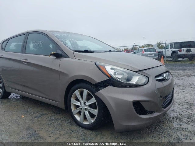 2014 Hyundai Accent Gls მანქანა იყიდება აუქციონზე, vin: KMHCU5AE6EU157472, აუქციონის ნომერი: 12714398