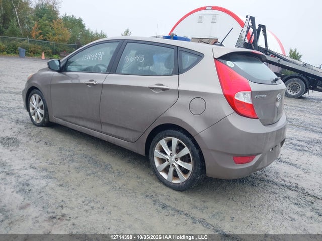2014 Hyundai Accent Gls მანქანა იყიდება აუქციონზე, vin: KMHCU5AE6EU157472, აუქციონის ნომერი: 12714398