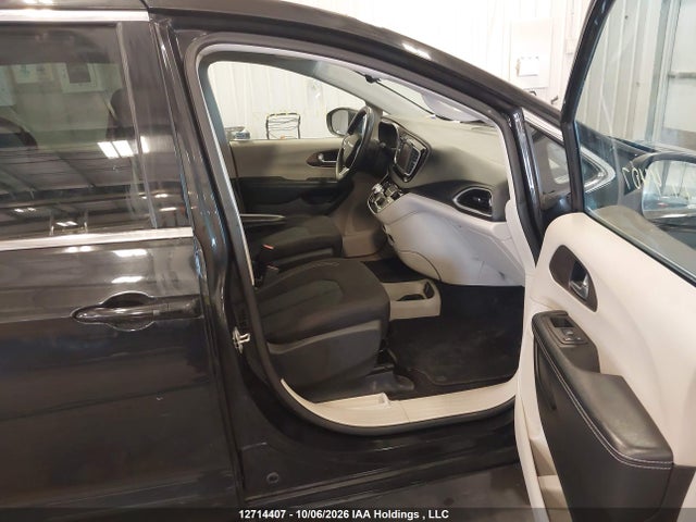 Chrysler Grand Caravan Sxt 2022 2C4RC1ZG9NR125368 Image 5