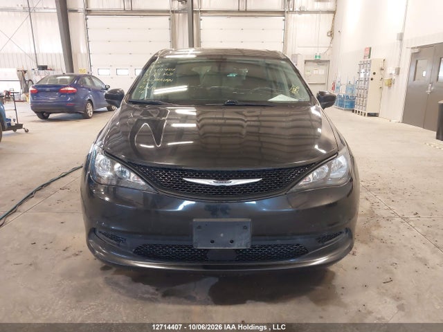 Chrysler Grand Caravan Sxt 2022 2C4RC1ZG9NR125368 Image 6