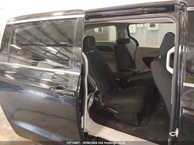 Chrysler Grand Caravan Sxt 2022 2C4RC1ZG9NR125368 Image 8