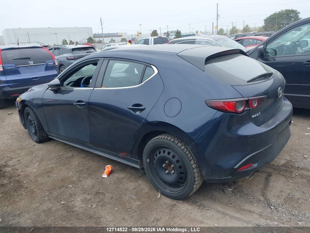 Продажа на аукционе авто 2019 Mazda 3 Preferred Plus, vin: JM1BPALM2K1106004, номер лота: 12714522