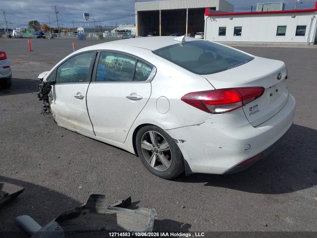 2018 Kia Forte Ex მანქანა იყიდება აუქციონზე, vin: 3KPFL4A83JE222425, აუქციონის ნომერი: 12714583