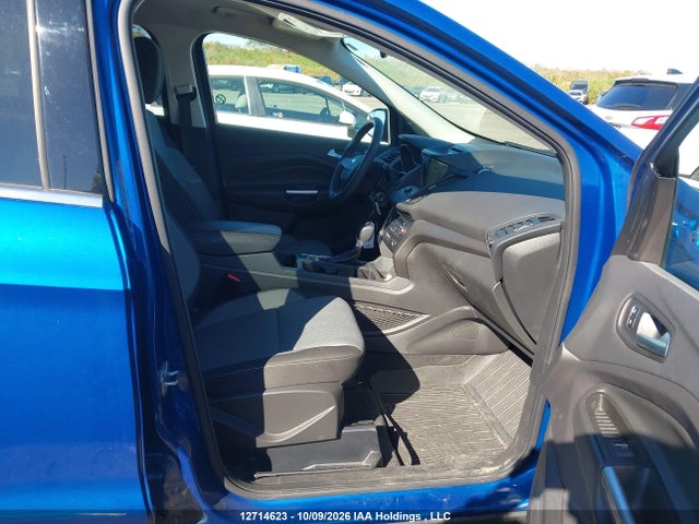 1FMCU0GD0HUA96383 Ford ESCAPE SE