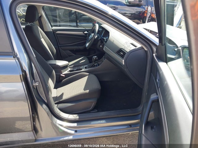 Продажа на аукционе авто 2019 Volkswagen Jetta 1.4 Tsi Comfortline, vin: 3VWC57BU5KM018952, номер лота: 12696059