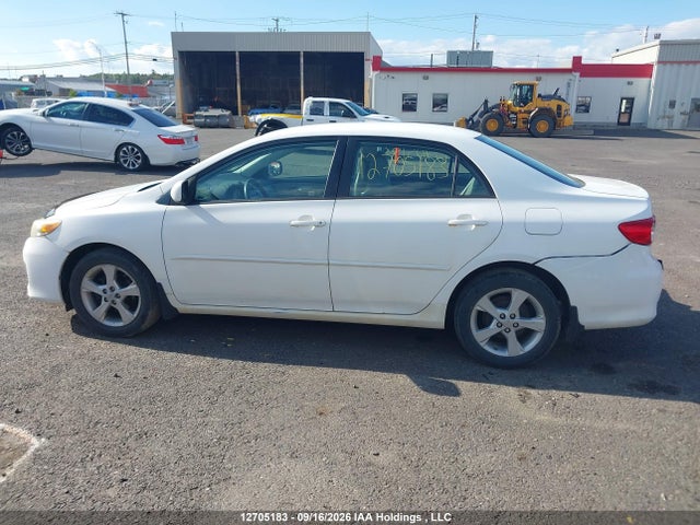 Продаж на аукціоні авто 2011 Toyota Corolla Le, vin: 2T1BU4EE9BC637454, номер лоту: 12705183