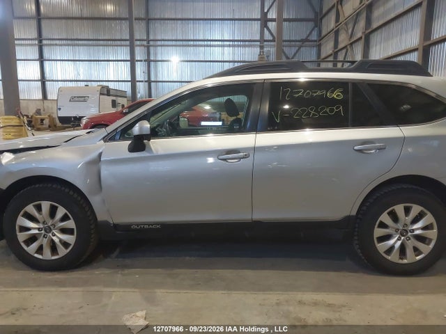 Продажа на аукционе авто 2018 Subaru Outback 2.5i, vin: 4S4BSDAC4J3228209, номер лота: 12707966
