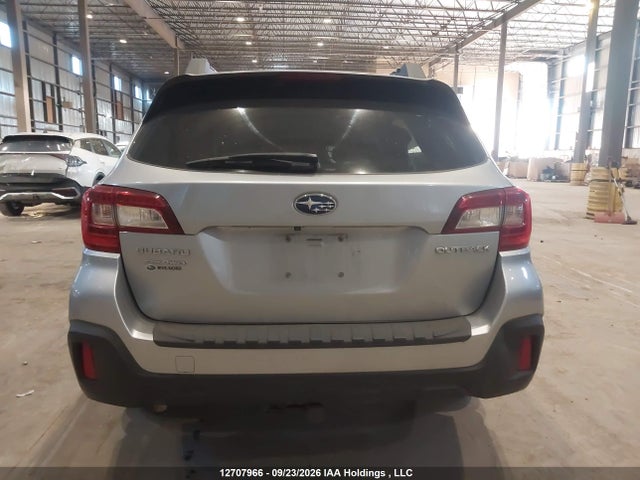 Продажа на аукционе авто 2018 Subaru Outback 2.5i, vin: 4S4BSDAC4J3228209, номер лота: 12707966