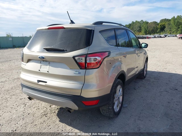 12714638 :رقم المزاد ، 1FMCU9GD4JUA32860 vin ، 2018 Ford Escape Se مزاد بيع