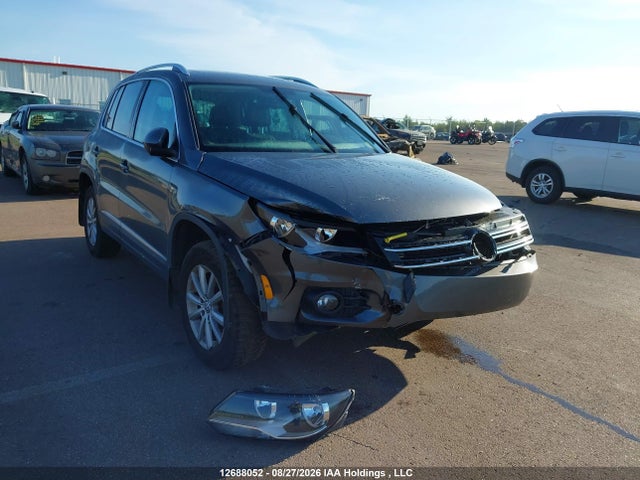 12688052 :رقم المزاد ، WVGMV7AX4HK035837 vin ، 2017 Volkswagen Tiguan Comfortline مزاد بيع