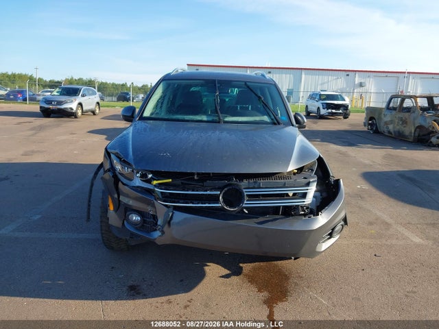 12688052 :رقم المزاد ، WVGMV7AX4HK035837 vin ، 2017 Volkswagen Tiguan Comfortline مزاد بيع