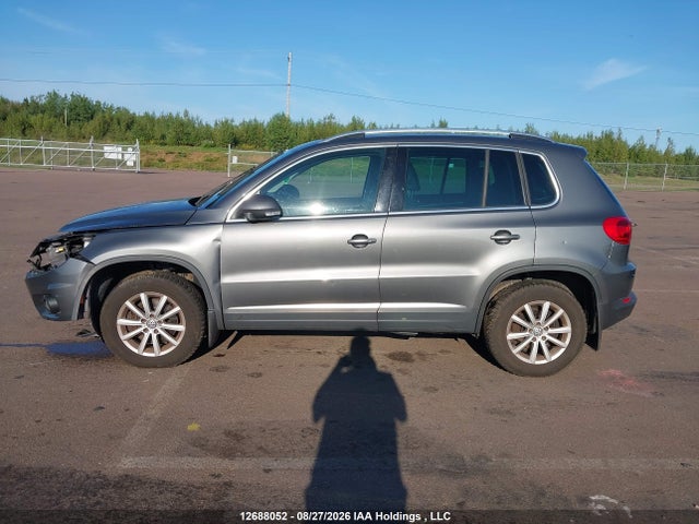 12688052 :رقم المزاد ، WVGMV7AX4HK035837 vin ، 2017 Volkswagen Tiguan Comfortline مزاد بيع
