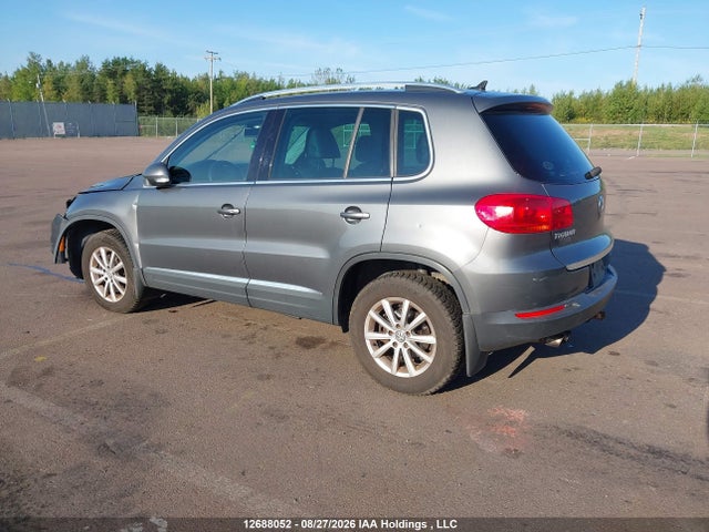 12688052 :رقم المزاد ، WVGMV7AX4HK035837 vin ، 2017 Volkswagen Tiguan Comfortline مزاد بيع