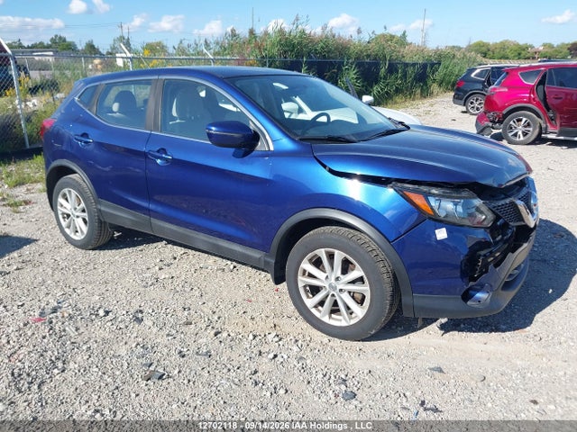 2017 Nissan Qashqai S/sl/sv მანქანა იყიდება აუქციონზე, vin: JN1BJ1CR1HW107057, აუქციონის ნომერი: 12702118