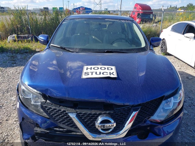 2017 Nissan Qashqai S/sl/sv მანქანა იყიდება აუქციონზე, vin: JN1BJ1CR1HW107057, აუქციონის ნომერი: 12702118