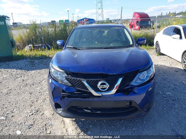 2017 Nissan Qashqai S/sl/sv მანქანა იყიდება აუქციონზე, vin: JN1BJ1CR1HW107057, აუქციონის ნომერი: 12702118