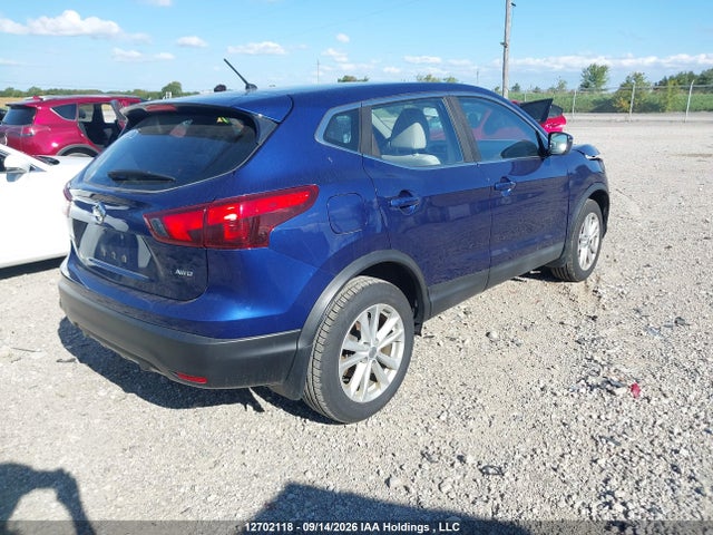 2017 Nissan Qashqai S/sl/sv მანქანა იყიდება აუქციონზე, vin: JN1BJ1CR1HW107057, აუქციონის ნომერი: 12702118