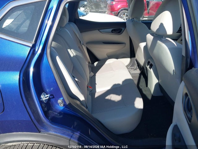 2017 Nissan Qashqai S/sl/sv მანქანა იყიდება აუქციონზე, vin: JN1BJ1CR1HW107057, აუქციონის ნომერი: 12702118