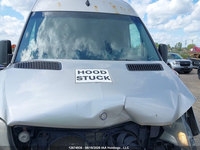 2014 Mercedes-benz Sprinter 2500 Standard Roof მანქანა იყიდება აუქციონზე, vin: WD3BE7DCXE5831842, აუქციონის ნომერი: 12674936