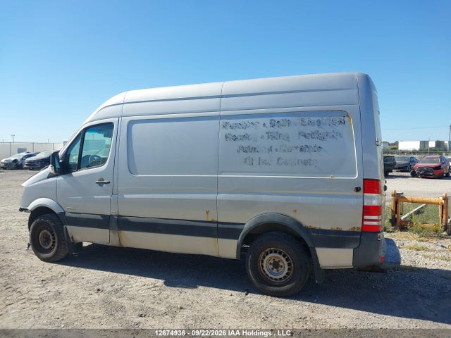 2014 Mercedes-benz Sprinter 2500 Standard Roof მანქანა იყიდება აუქციონზე, vin: WD3BE7DCXE5831842, აუქციონის ნომერი: 12674936