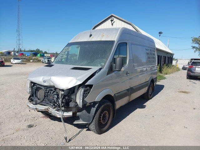 2014 Mercedes-benz Sprinter 2500 Standard Roof მანქანა იყიდება აუქციონზე, vin: WD3BE7DCXE5831842, აუქციონის ნომერი: 12674936