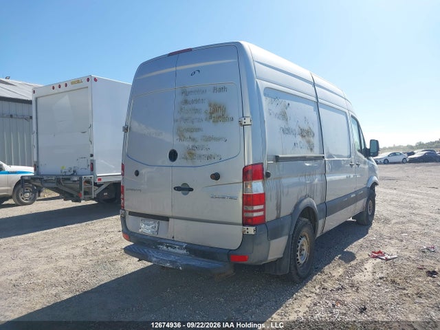 2014 Mercedes-benz Sprinter 2500 Standard Roof მანქანა იყიდება აუქციონზე, vin: WD3BE7DCXE5831842, აუქციონის ნომერი: 12674936