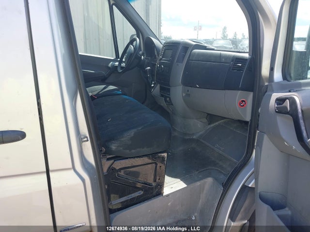 2014 Mercedes-benz Sprinter 2500 Standard Roof მანქანა იყიდება აუქციონზე, vin: WD3BE7DCXE5831842, აუქციონის ნომერი: 12674936