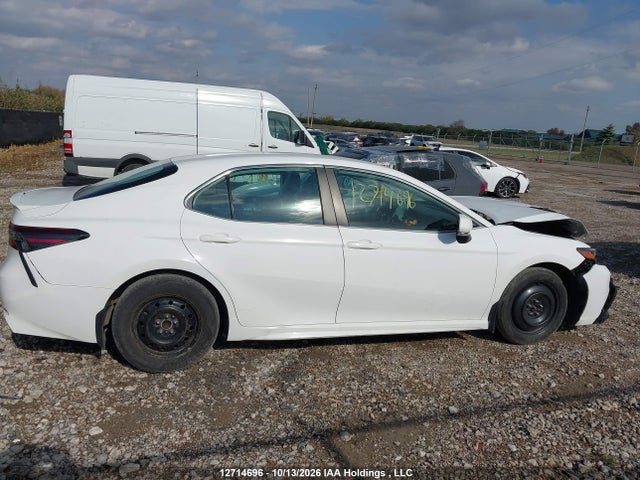 4T1G11AK1NU001039 Toyota CAMRY SE