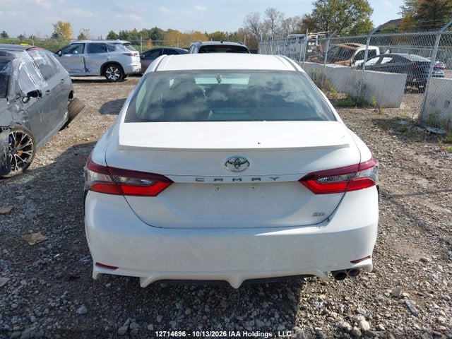 4T1G11AK1NU001039 Toyota CAMRY SE
