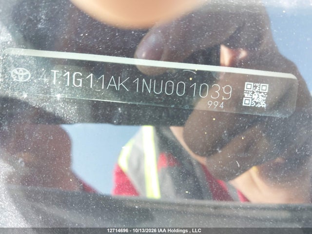4T1G11AK1NU001039 Toyota CAMRY SE