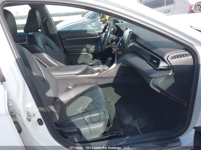 4T1G11AK1NU001039 Toyota CAMRY SE