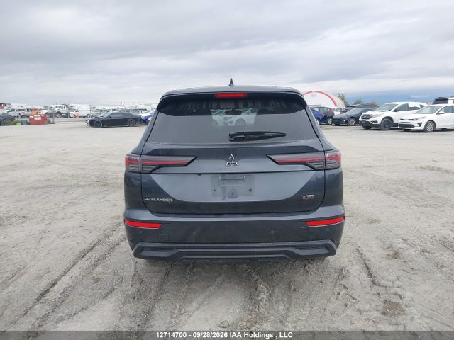 2025 Mitsubishi Outlander Es მანქანა იყიდება აუქციონზე, vin: JA4J4UA8XSZ626765, აუქციონის ნომერი: 12714700