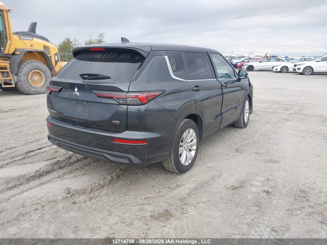 2025 Mitsubishi Outlander Es მანქანა იყიდება აუქციონზე, vin: JA4J4UA8XSZ626765, აუქციონის ნომერი: 12714700