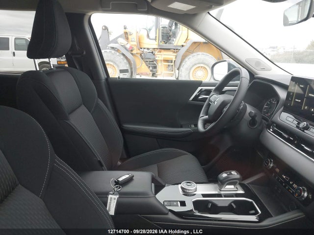2025 Mitsubishi Outlander Es მანქანა იყიდება აუქციონზე, vin: JA4J4UA8XSZ626765, აუქციონის ნომერი: 12714700