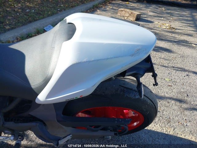 Ducati Monster 821 2015 ZDM1RBTS3FB006315 Image 21