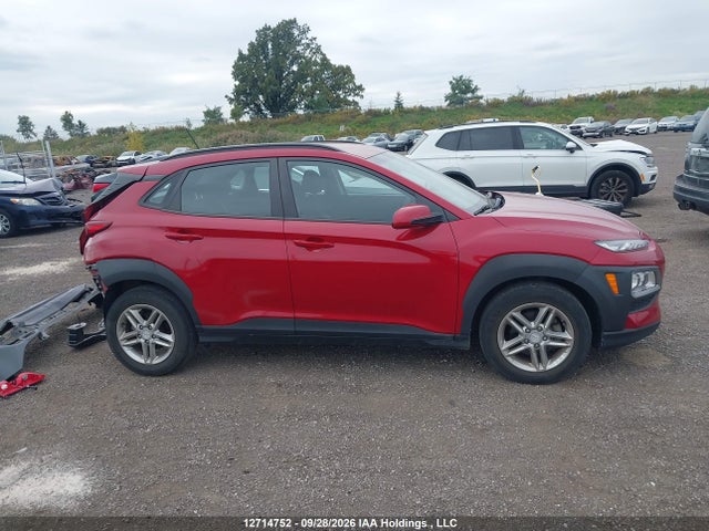 12714752 :رقم المزاد ، KM8K12AAXJU117079 vin ، 2018 Hyundai Kona Se مزاد بيع