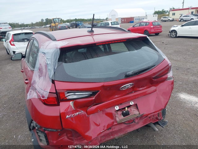 12714752 :رقم المزاد ، KM8K12AAXJU117079 vin ، 2018 Hyundai Kona Se مزاد بيع